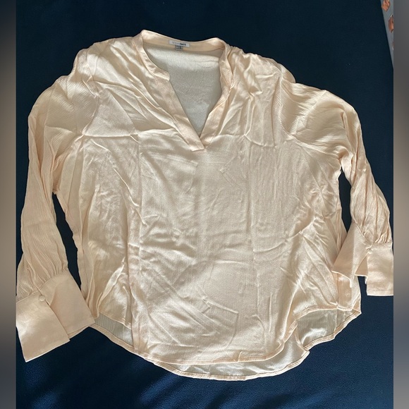 Graceful Split Neck Blouse NWT - Picture 11 of 11